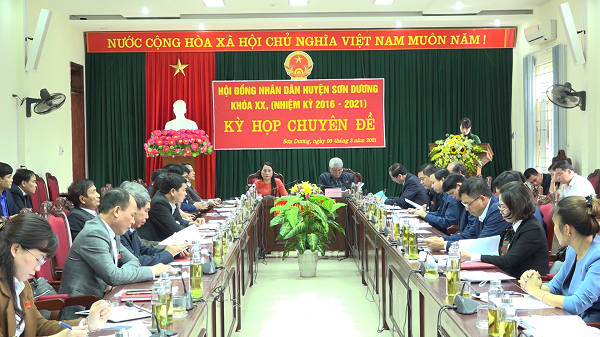 Kỳ họp Chuyên đề HĐND huyện Sơn Dương khóa XX, nhiệm kỳ 2016 - 2021